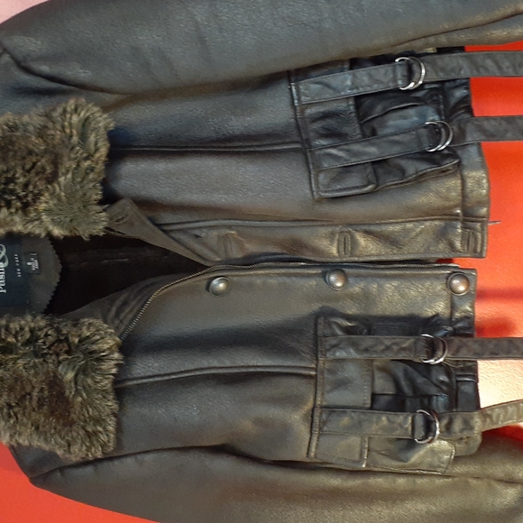 Pasha and Joe sherpa jacket size small - Picture 3 of 6